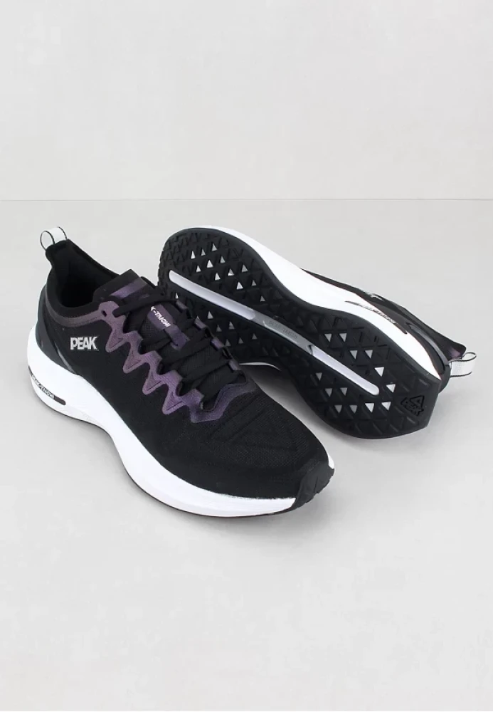 TRAINING RUNNING SHOES