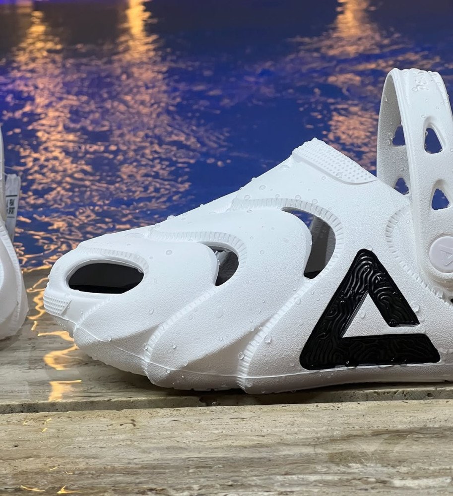 Peak sandal WHITE BLACK