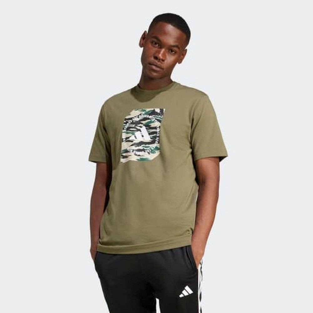 T-shirt graphique en forme de camouflage