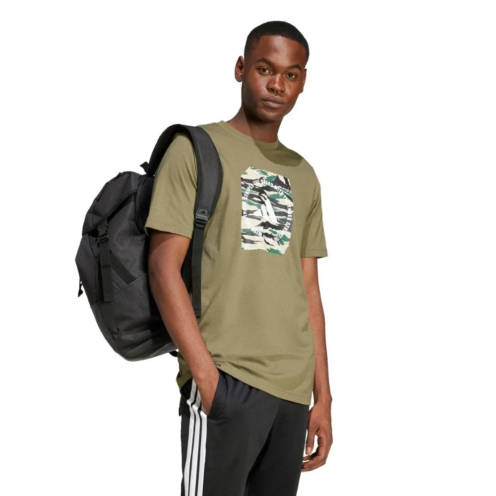 T-shirt graphique en forme de camouflage