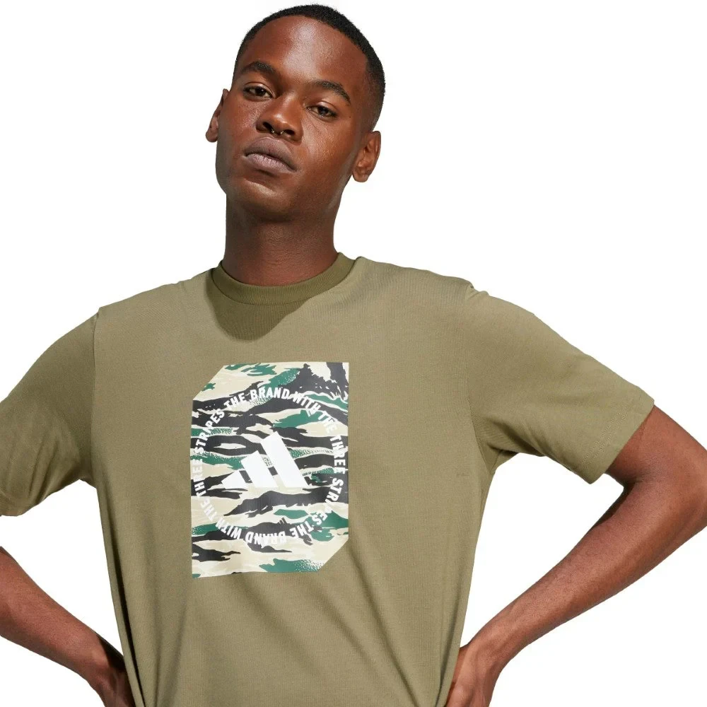 T-shirt graphique en forme de camouflage